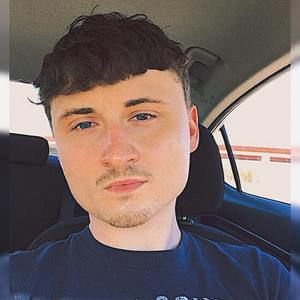Meet your Posher, Cody